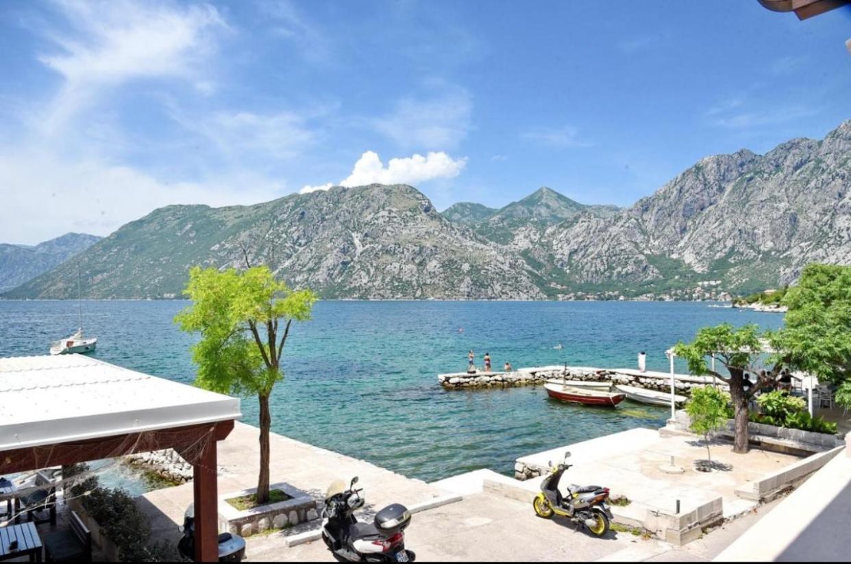Apartments Barba Kotor Bagian luar foto