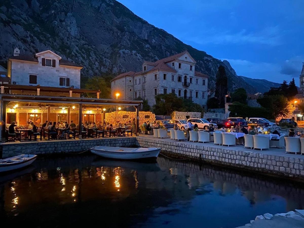 Apartments Barba Kotor Bagian luar foto