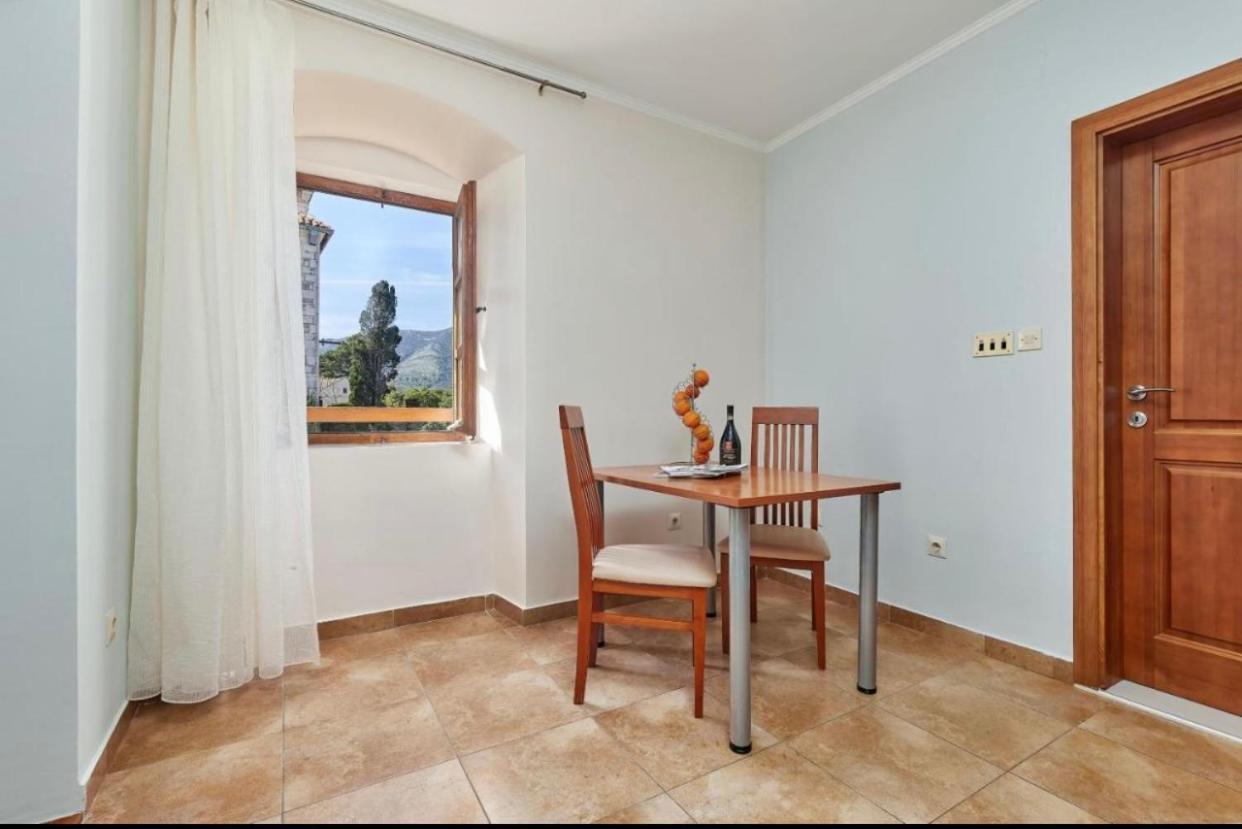 Apartments Barba Kotor Bagian luar foto
