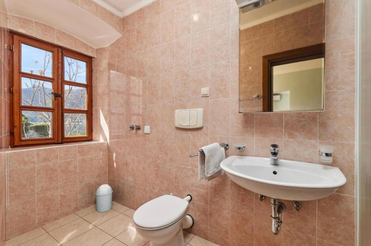 Apartments Barba Kotor Bagian luar foto
